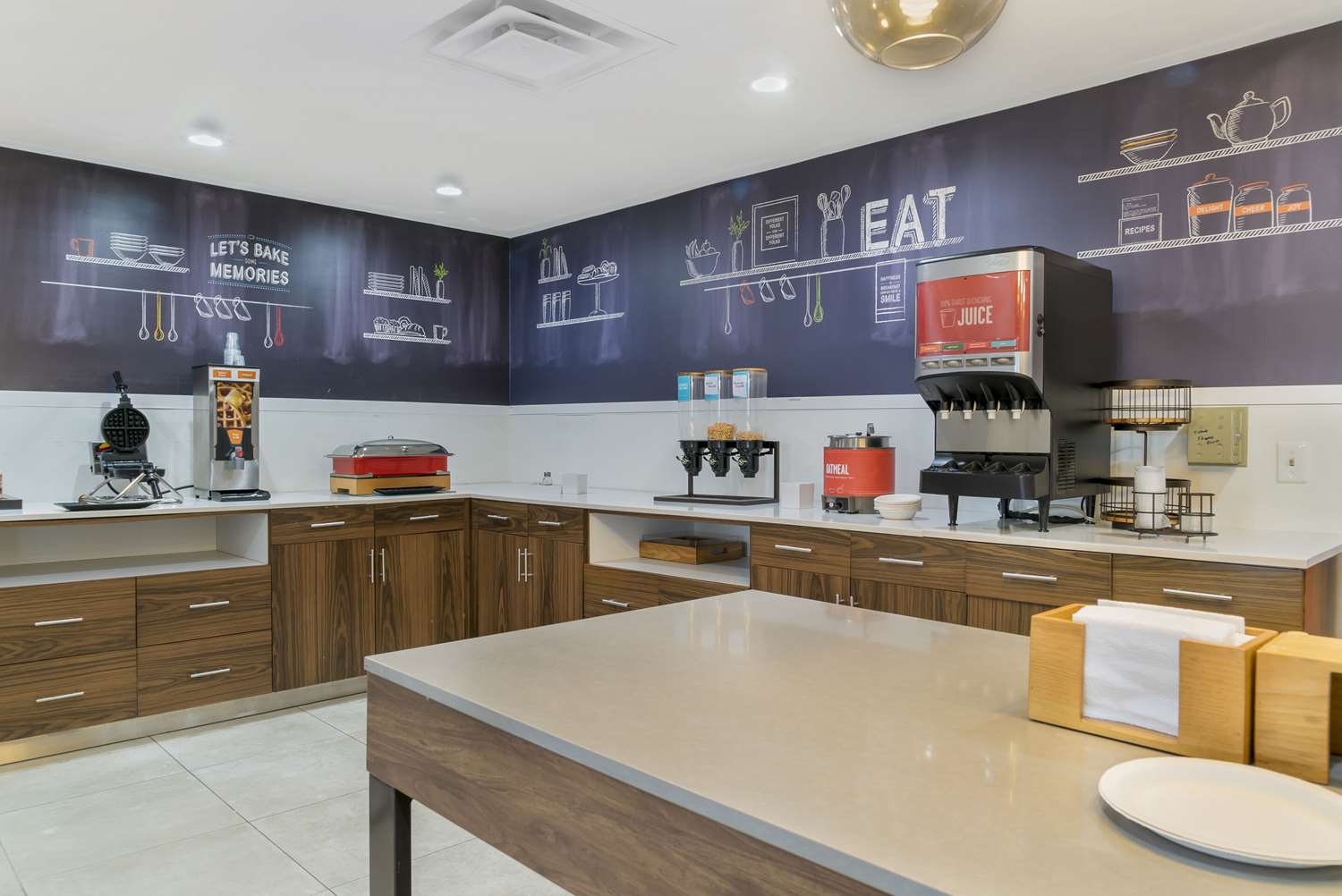 Comfort Inn & Suites Toledo North 5/30