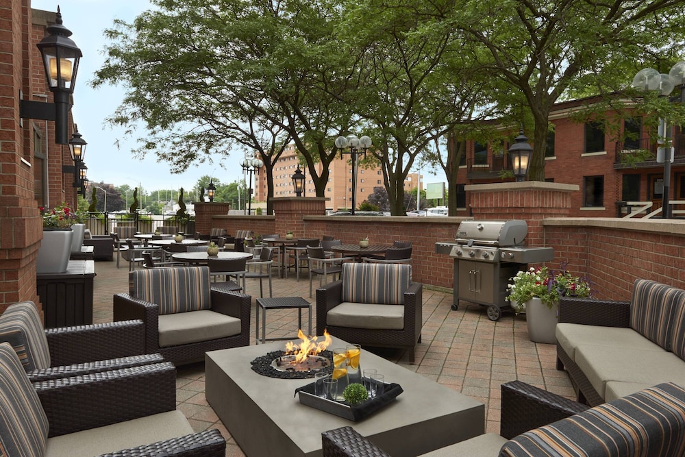 Towneplace Suites By Marriott Windsor 3/31