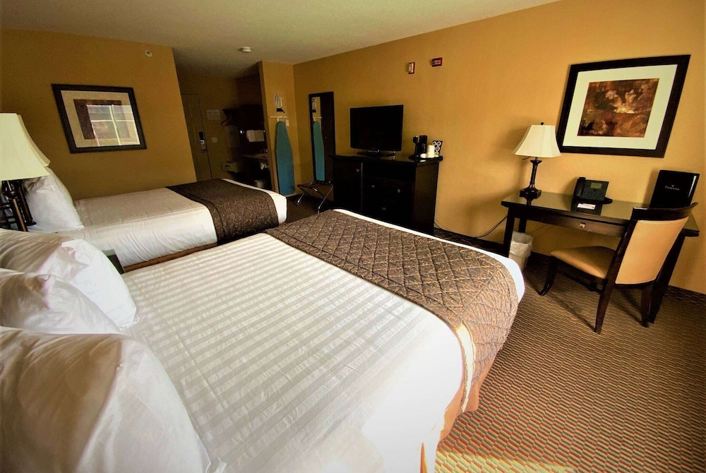 Ramada By Wyndham Surrey/Langley 6/47