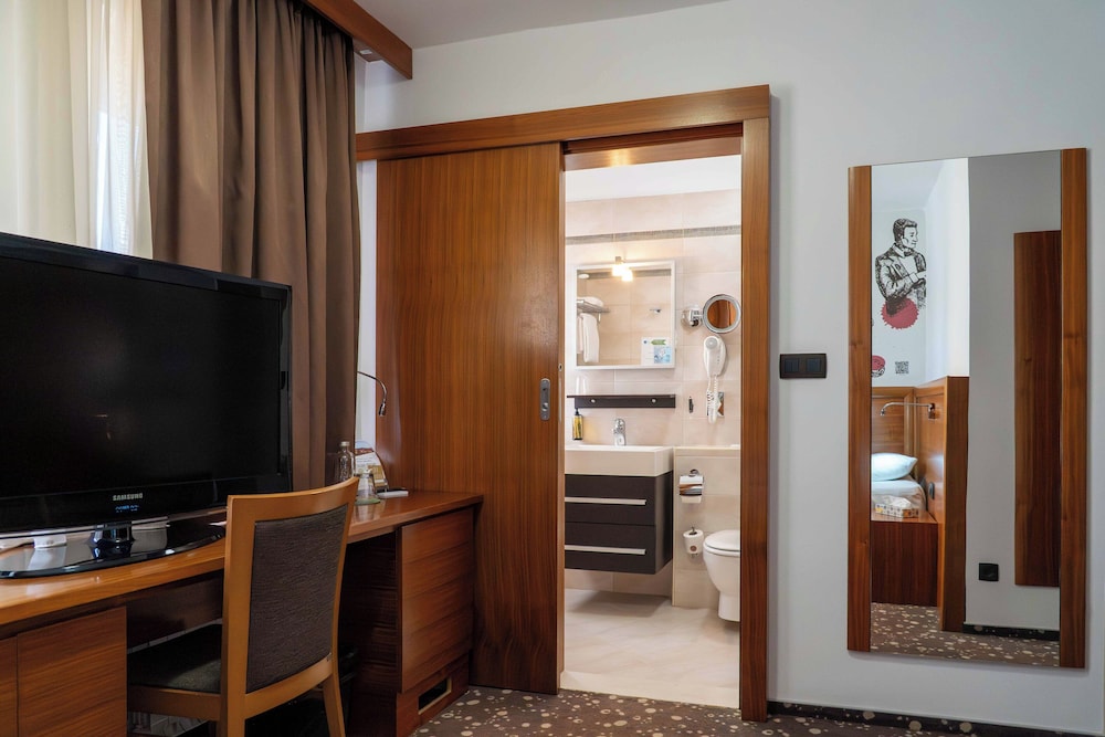 Hotel Piramida 43/51