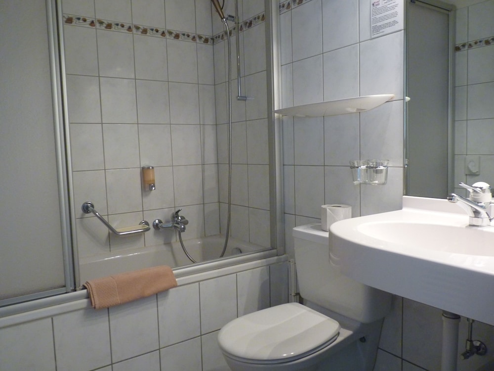 Kristall Saphir Hotel 20/74