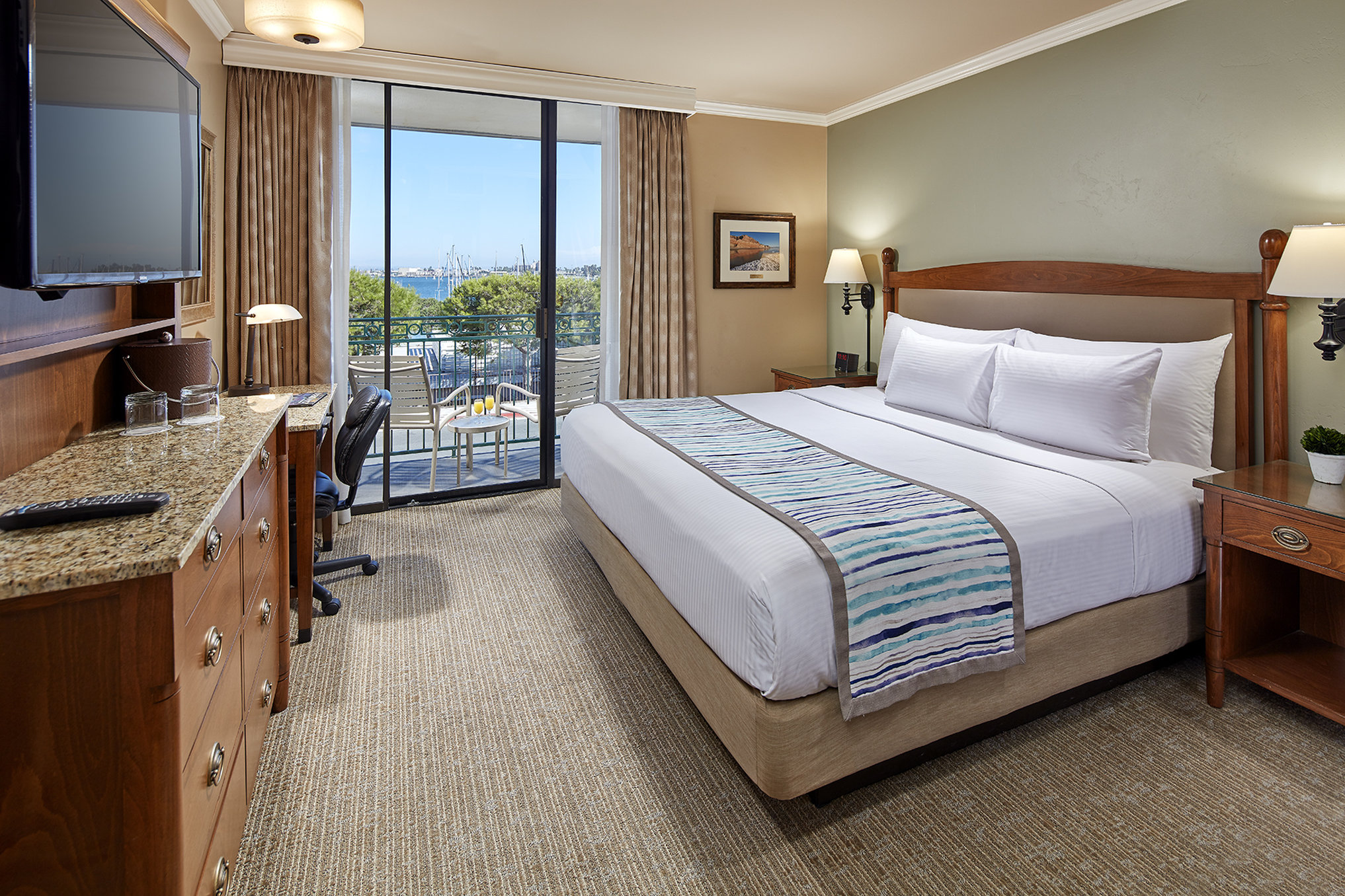Glorietta Bay Inn 12/78