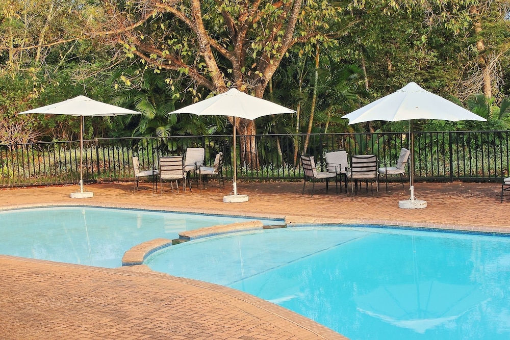 Greenway Woods Resort 48/50