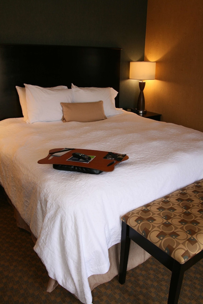 Hampton Inn And Suites Barstow 12/43