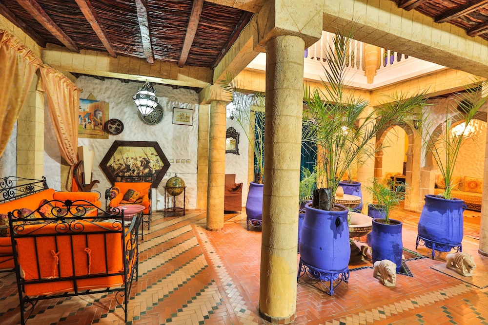 Riad Nakhla 8/62