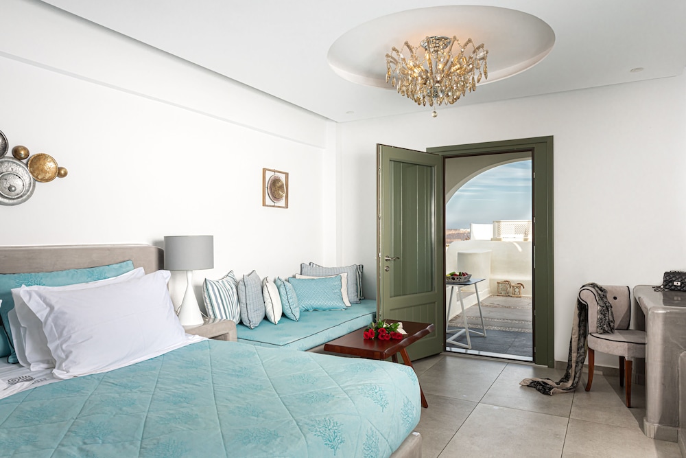 Elements Of Caldera Suites 7/50