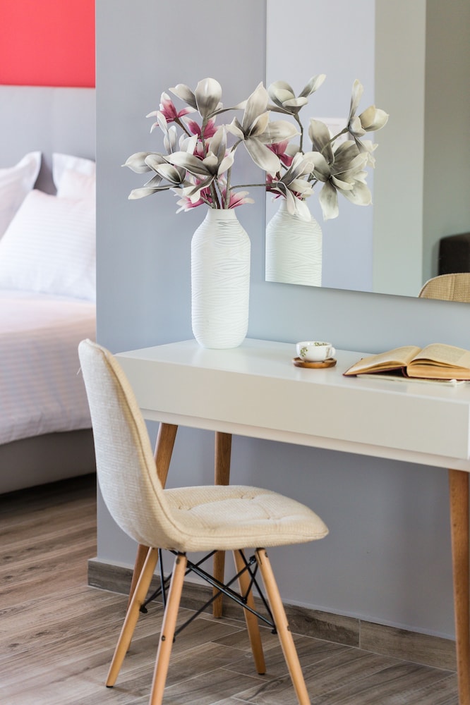 Menta City Boutique Hotel 59/67