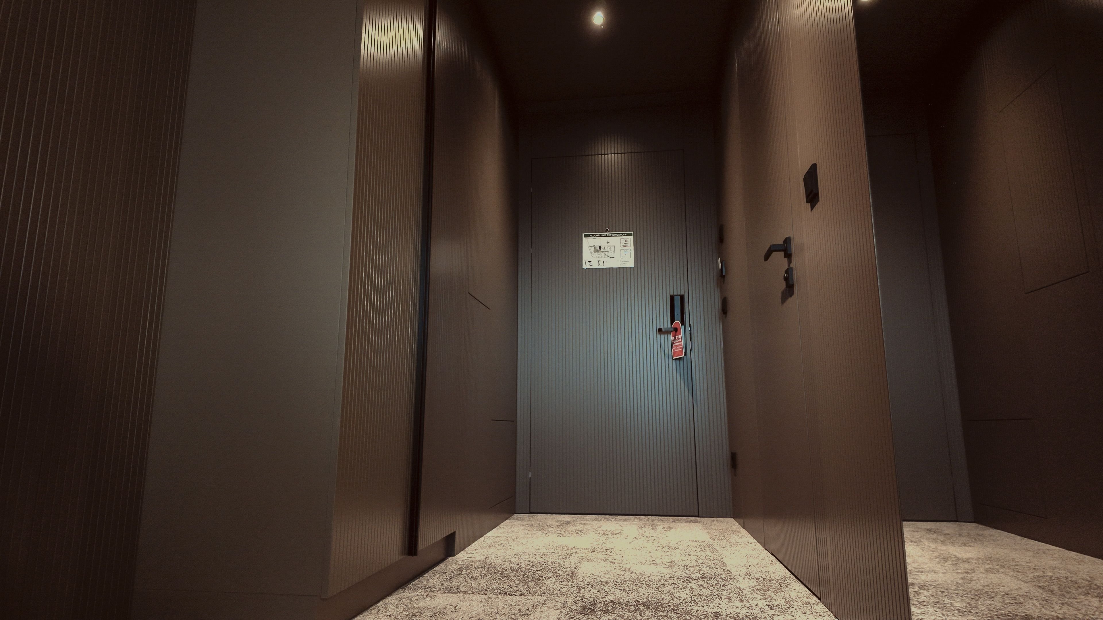 Bellman Hotel 22/38