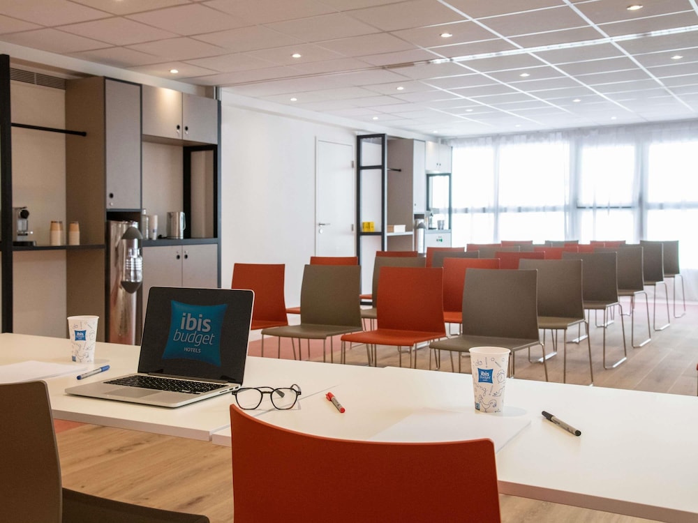 IBIS BUDGET NICE CALIFORNIE LENVAL 64/78