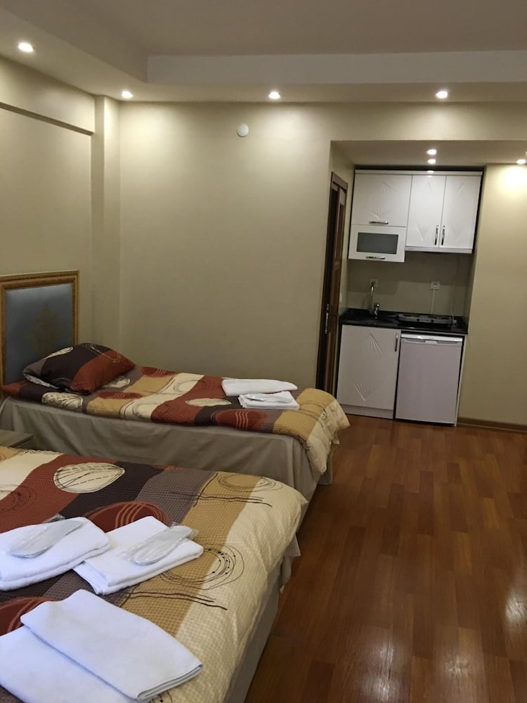 Birinci Apart Hotel 8/22