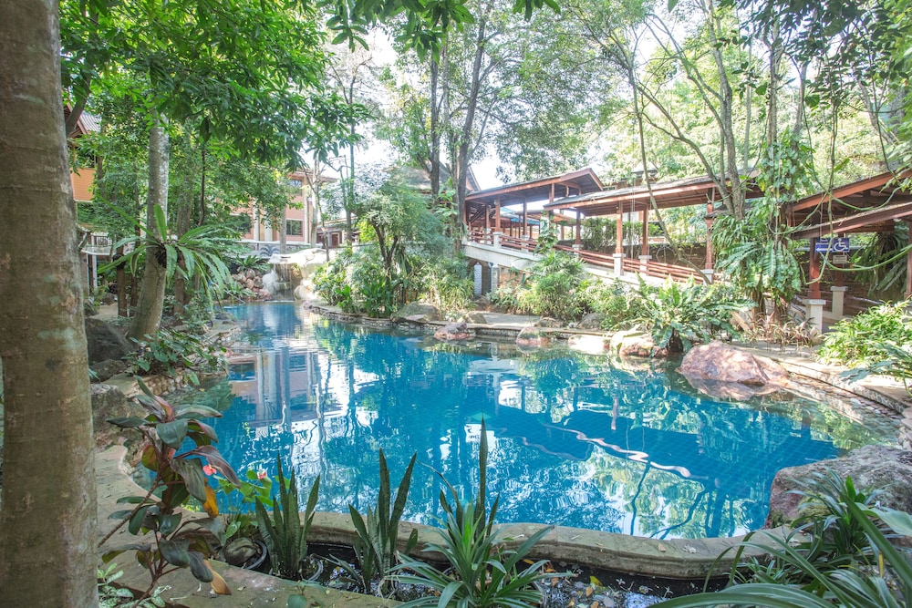 100 Islands Resort Spa 63/66