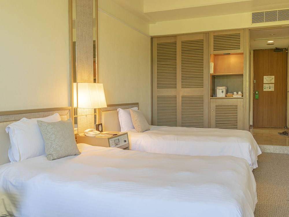 Hotel Moon Beach Okinawa 16/68