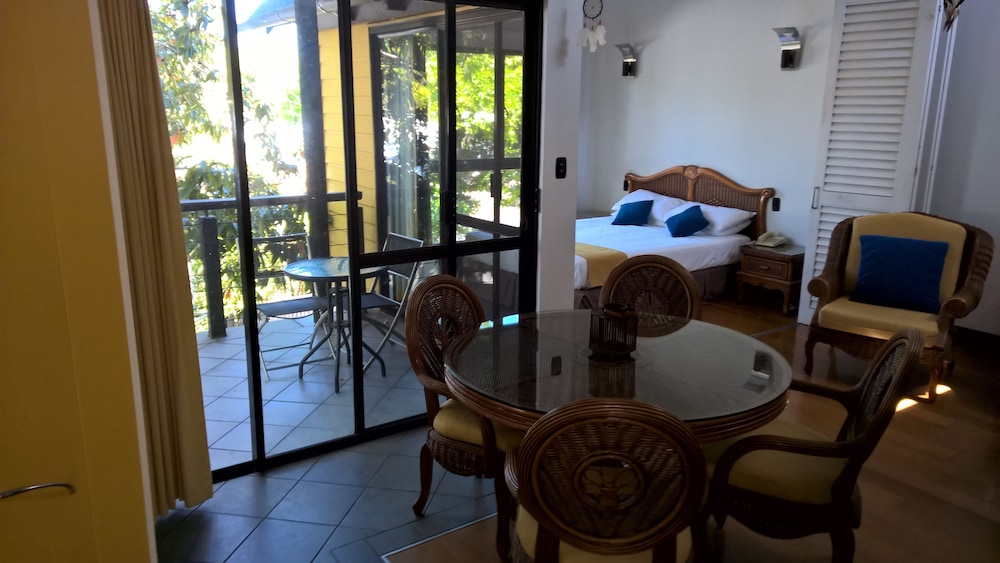 DREAMCATCHER APARTMENTS 53/61