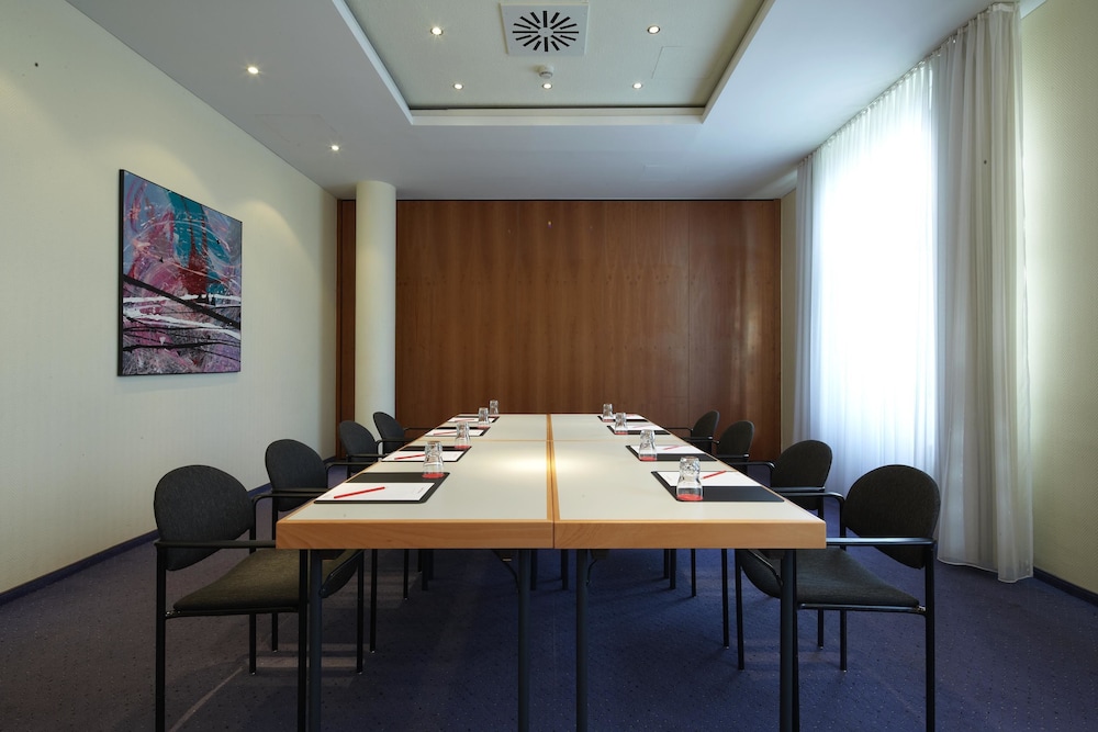 Intercityhotel Magdeburg 49/58