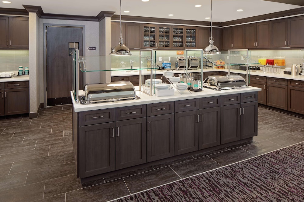 Homewood Suites By Hilton Ronkonkoma 8/34