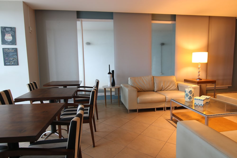 Hotel Macae 37/50