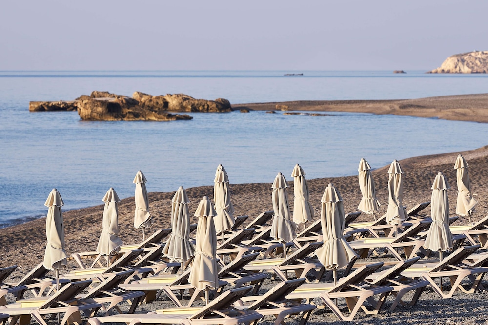 CHC Coriva Beach Hotel and Bungalows 69/75