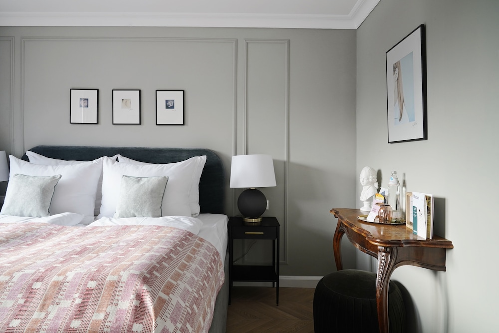 HOTEL MOZART 15/70