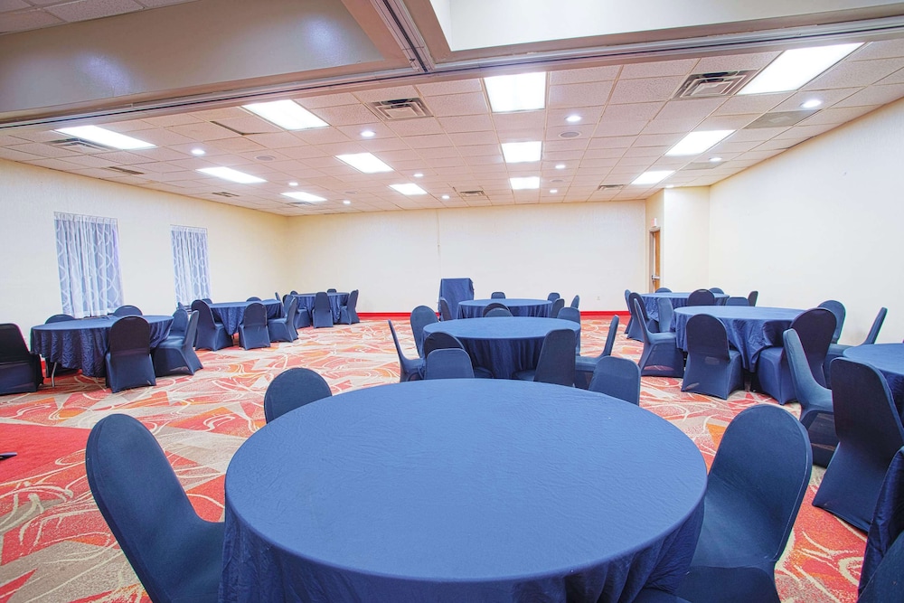 Americas Best Value Inn Winston-Salem NC 30/45