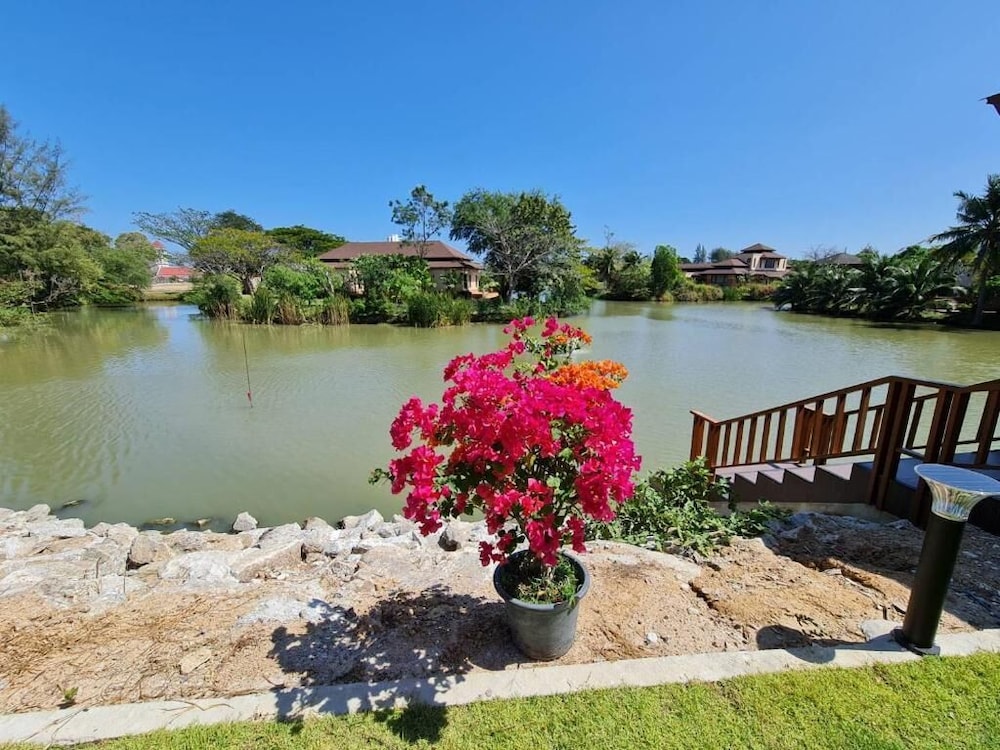 Elegancy Resort Hua Hin 44/50