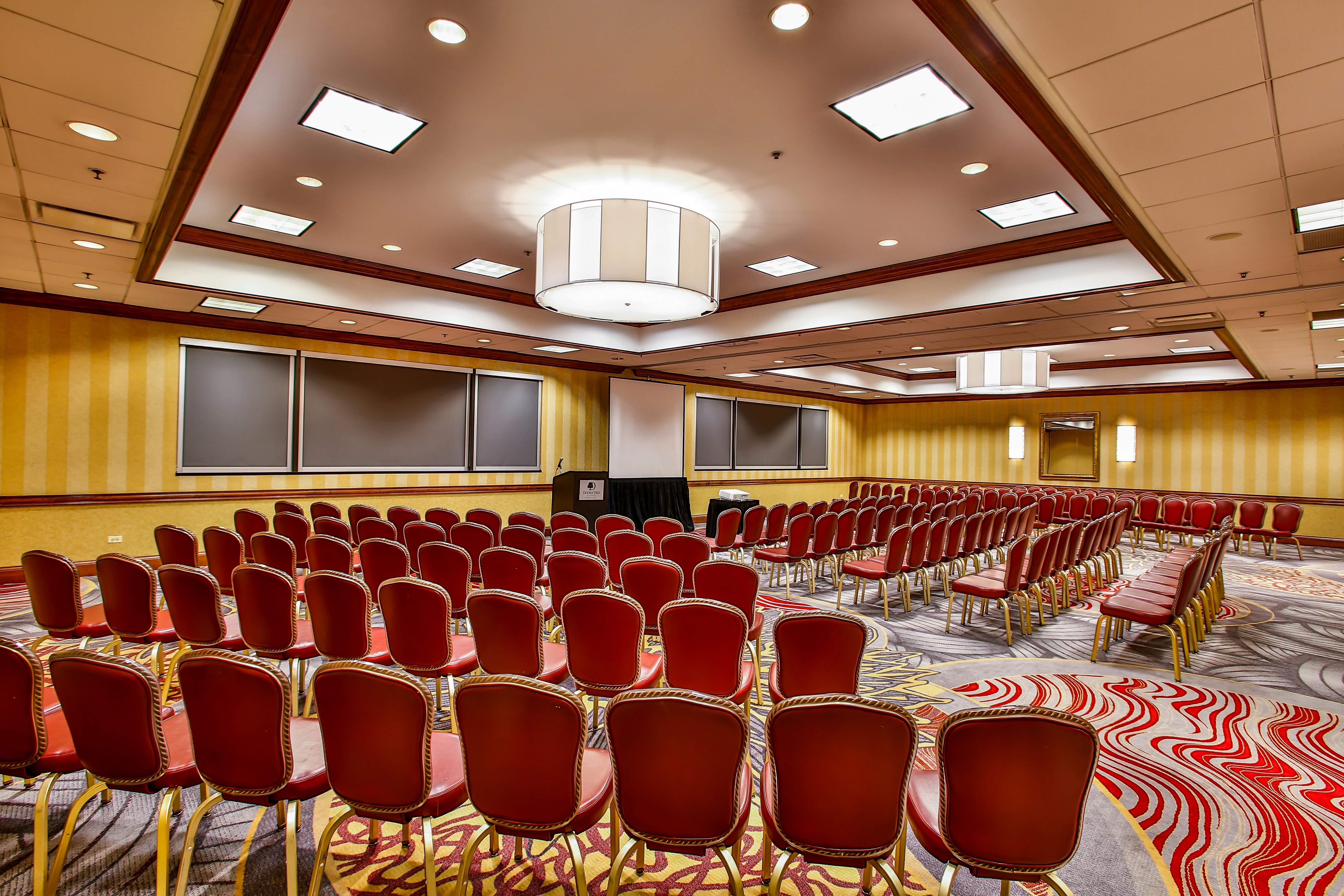 Doubletree By Hilton Chicago Alsip 65/78