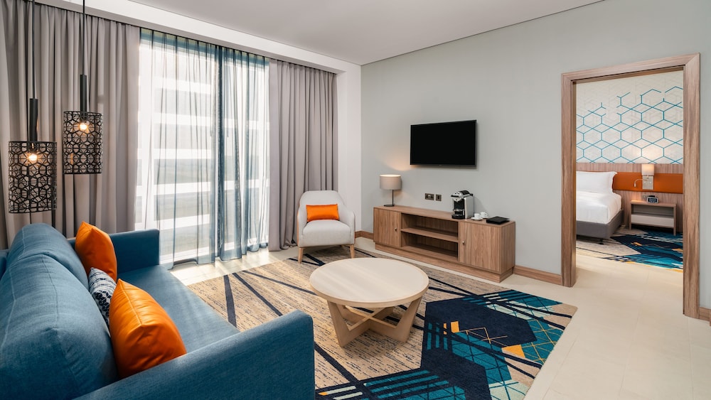 هوليداي إن آند سويتس - الجبيل(Holiday Inn & Suites Al Jubail) 49/72