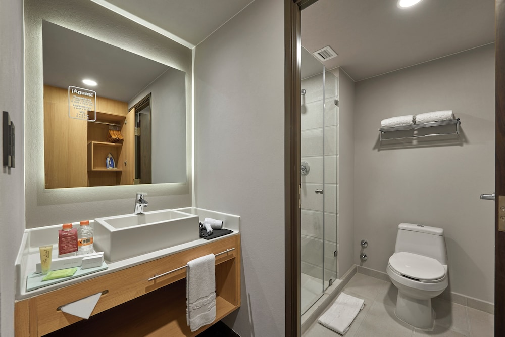 City Express Plus by Marriott Cancun Aeropuerto Riviera 48/49