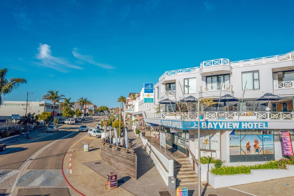 BAYVIEW HOTEL 1/75
