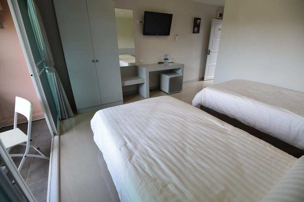 Rose Villa Resort 8/34