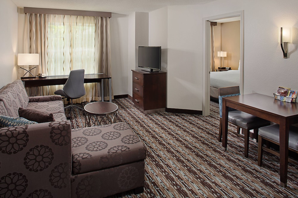 Residence Inn Worcester 27/55