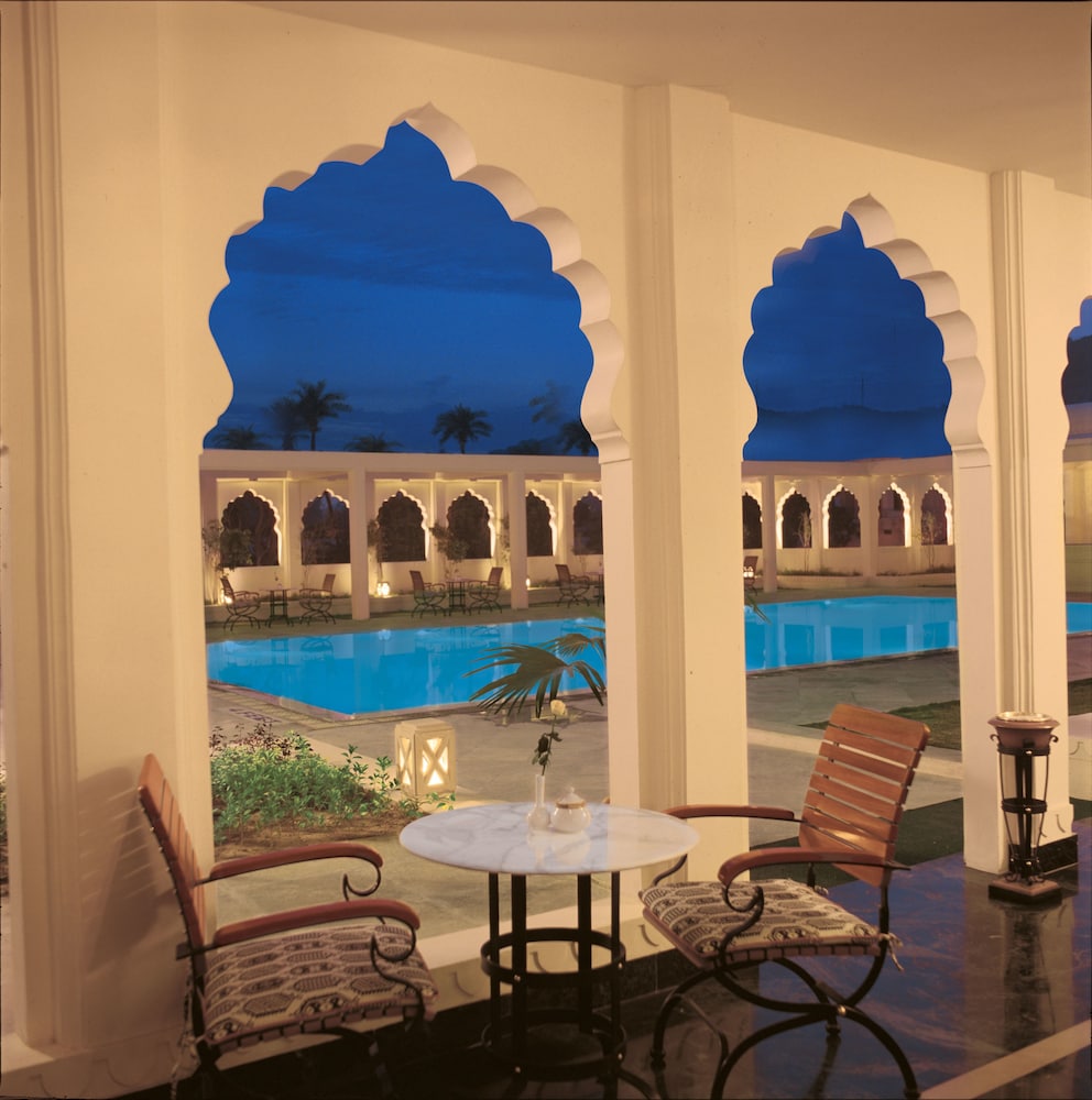 Trident, Jaipur 58/61