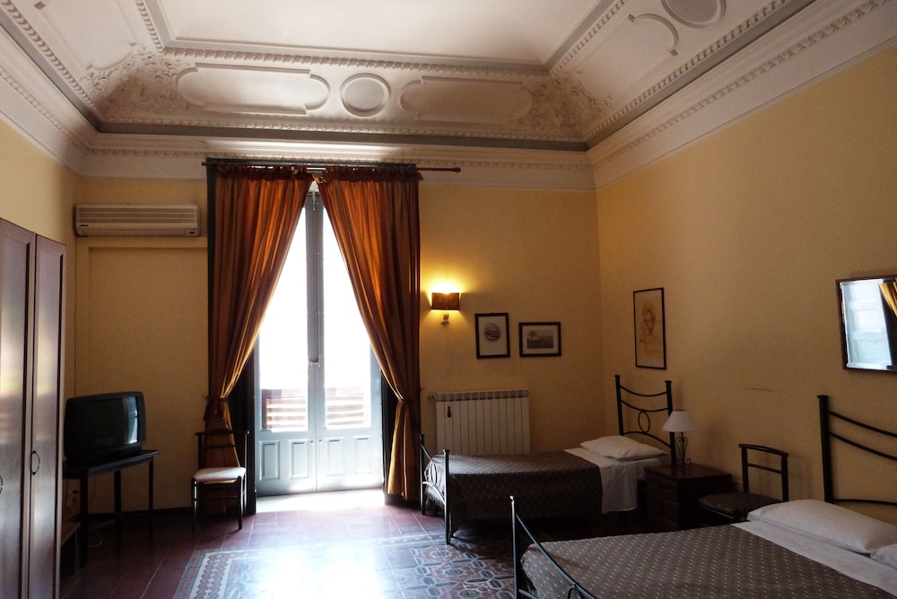 Hotel Etnea 316 48/62