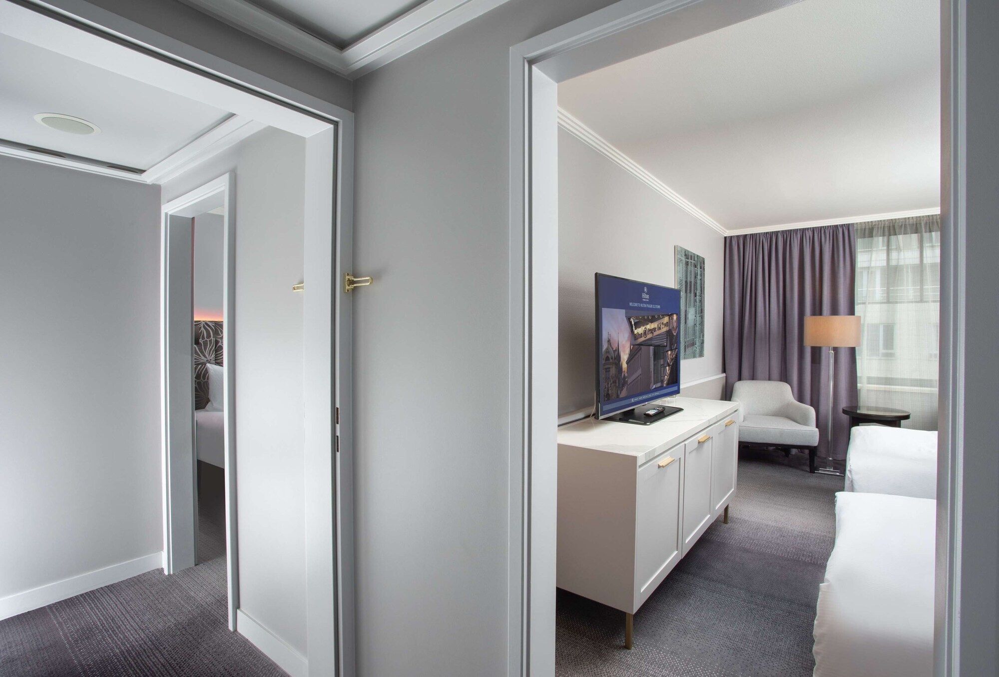 غرفة متصلة عائلية بسرير كينج، Hilton Prague Old Town 4/5