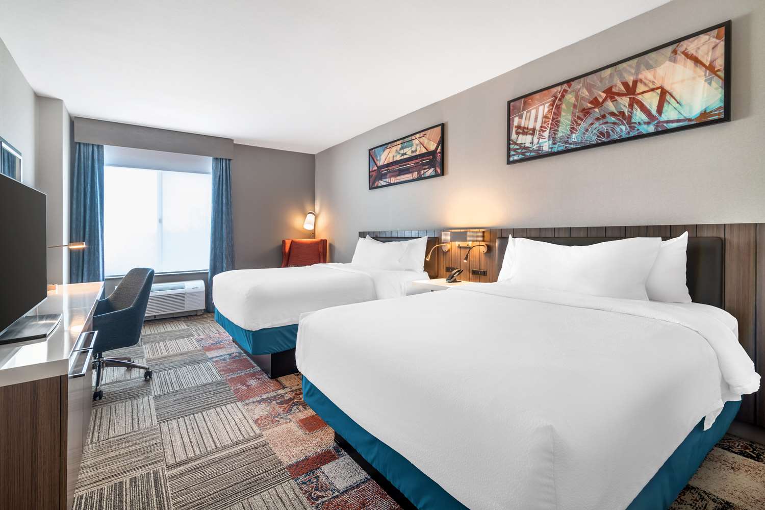 ROOM, 2 QUEEN BEDS, BATHTUB