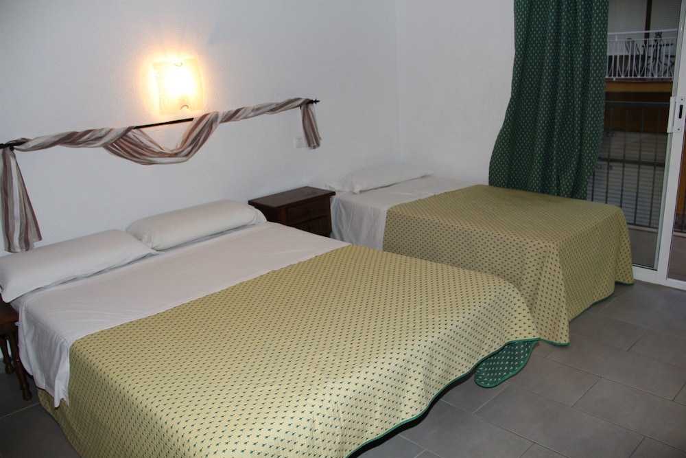 Hostal Isabel 11/37