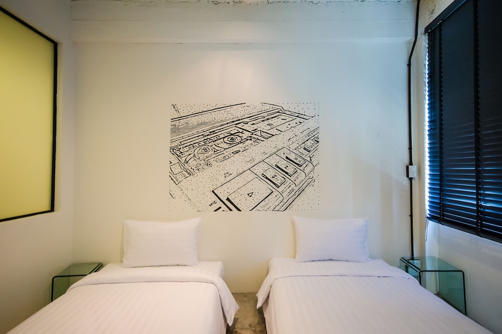 Quip Bed Breakfast 14/55