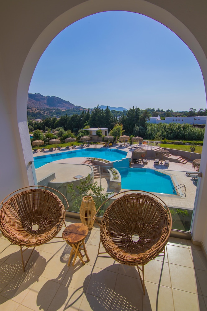 Lindos Breeze Beach Hotel 51/64