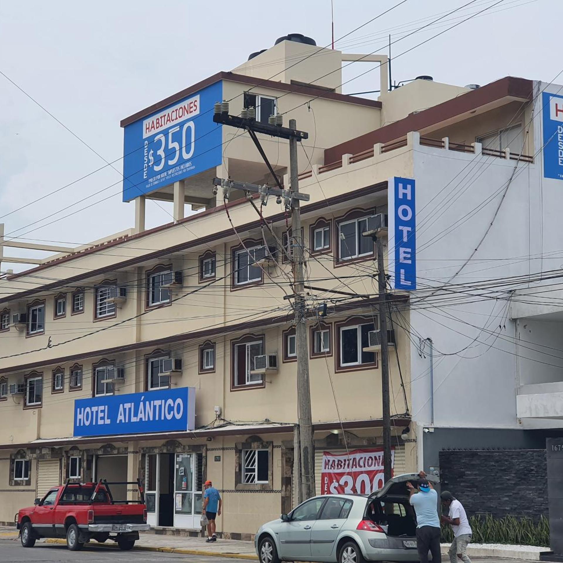 Hotel Atlantico 1/44