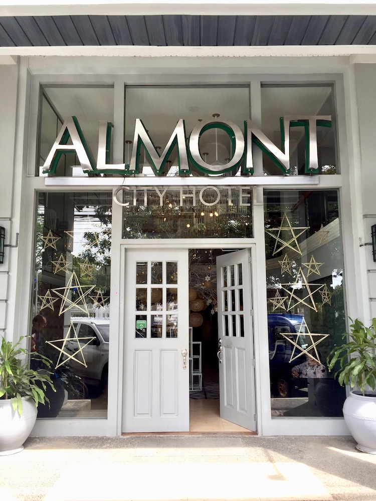 Almont City Hotel 5/49