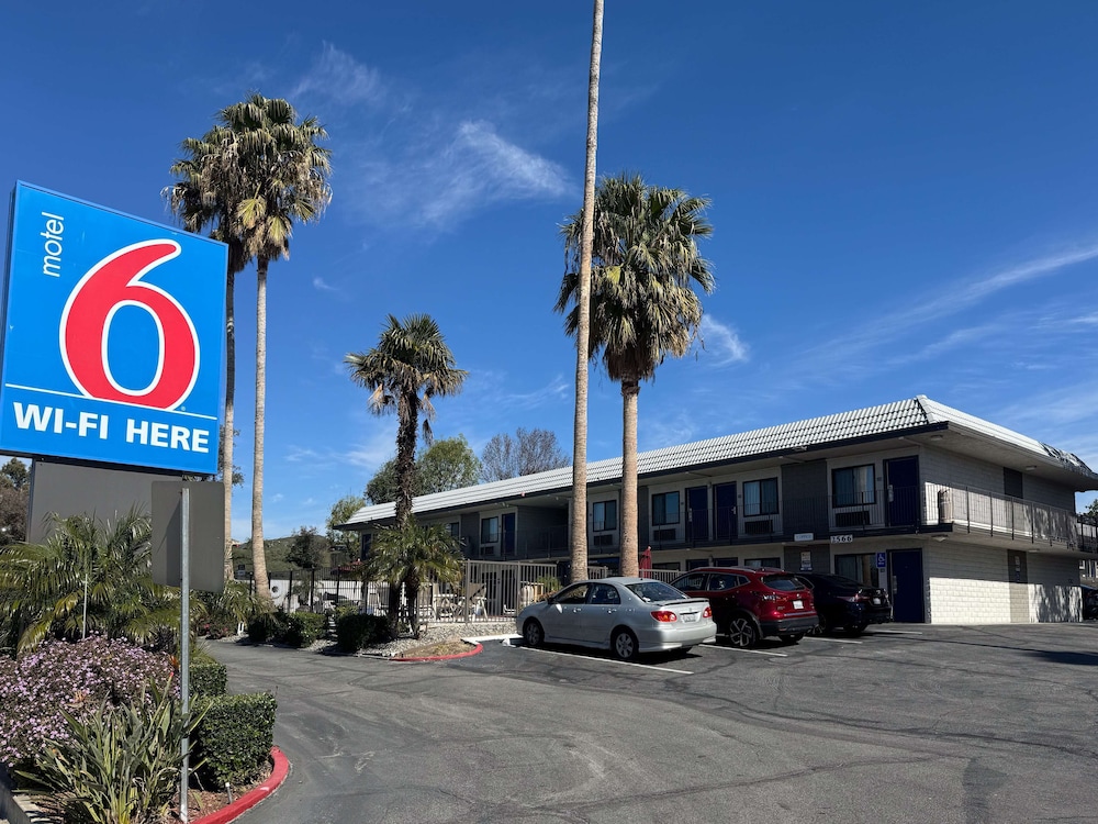 Motel6 Simi Valley, CA 38/50