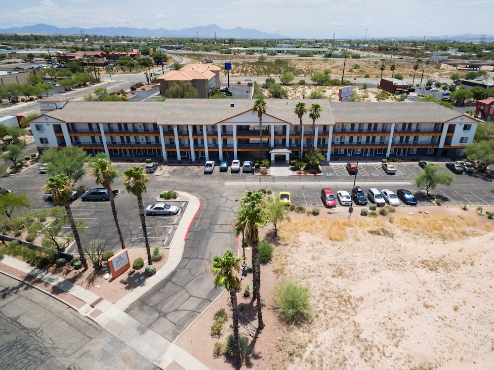 Crossland Economy Studios - Tucson - Butterfield Drive 5/20