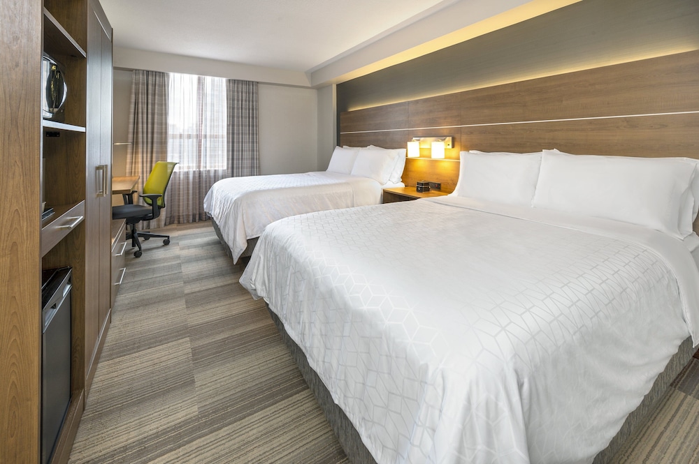 Holiday Inn Express Toronto Downtown 26/76
