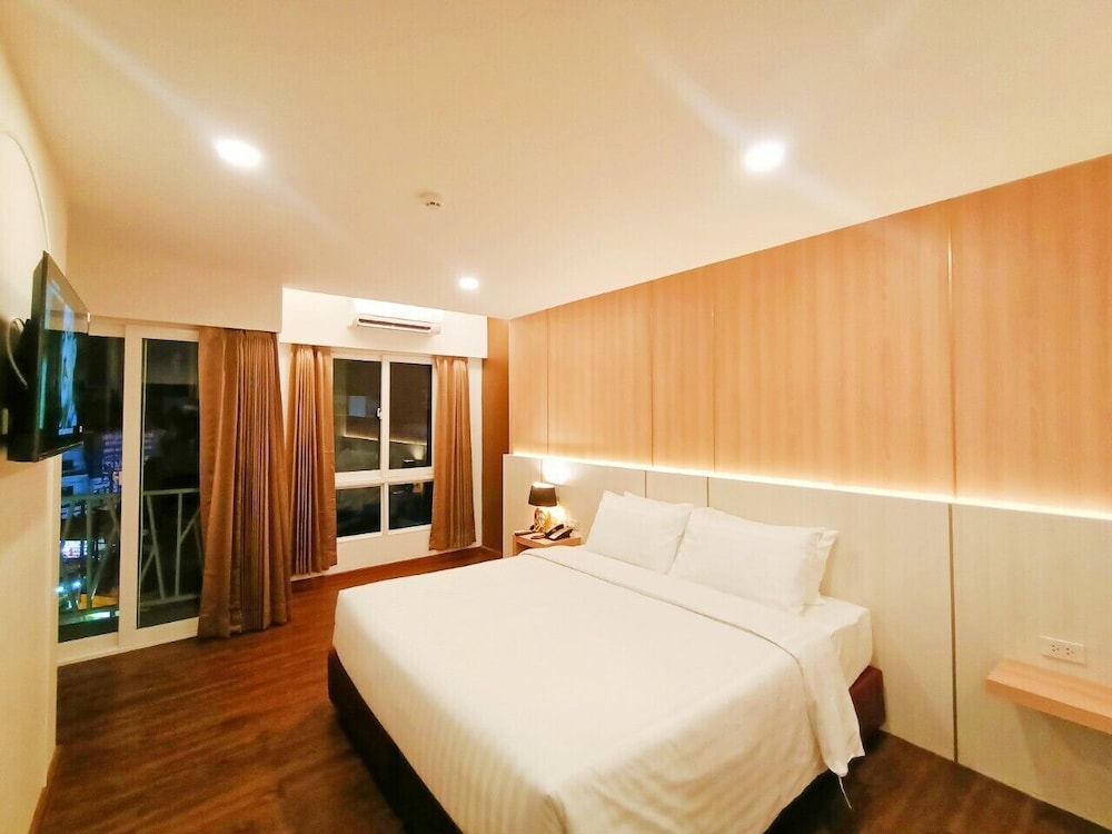 M Casa Hotel Pattaya 8/26