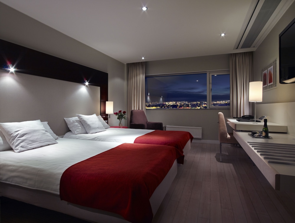 Gothia Towers & Upper House 26/114