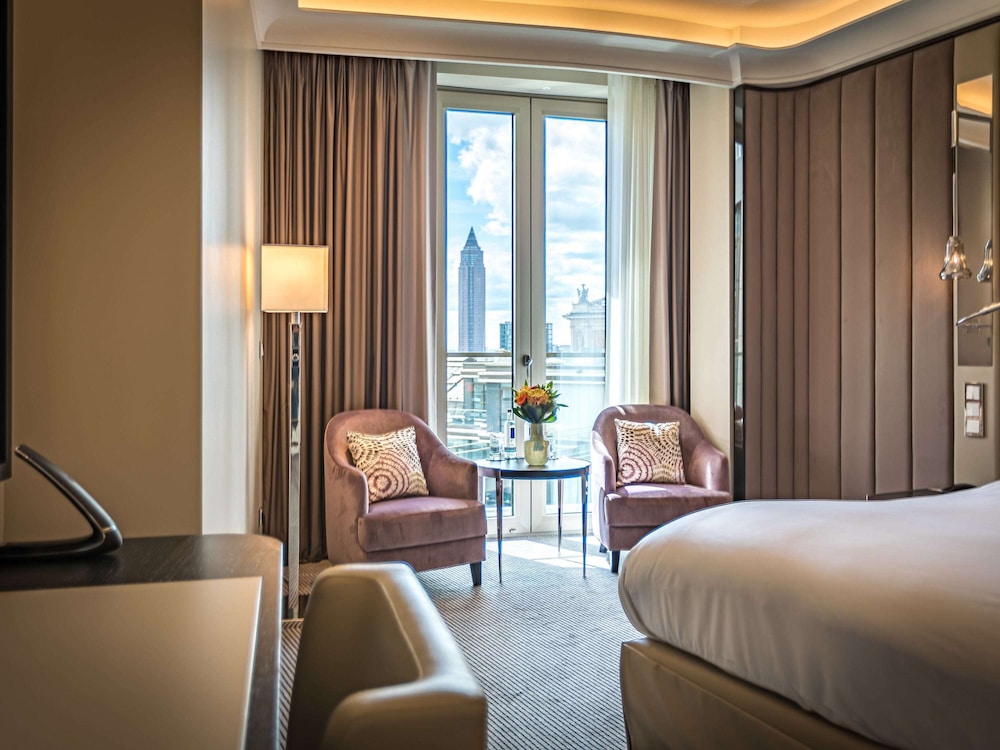 Sofitel Frankfurt Opera 25/75
