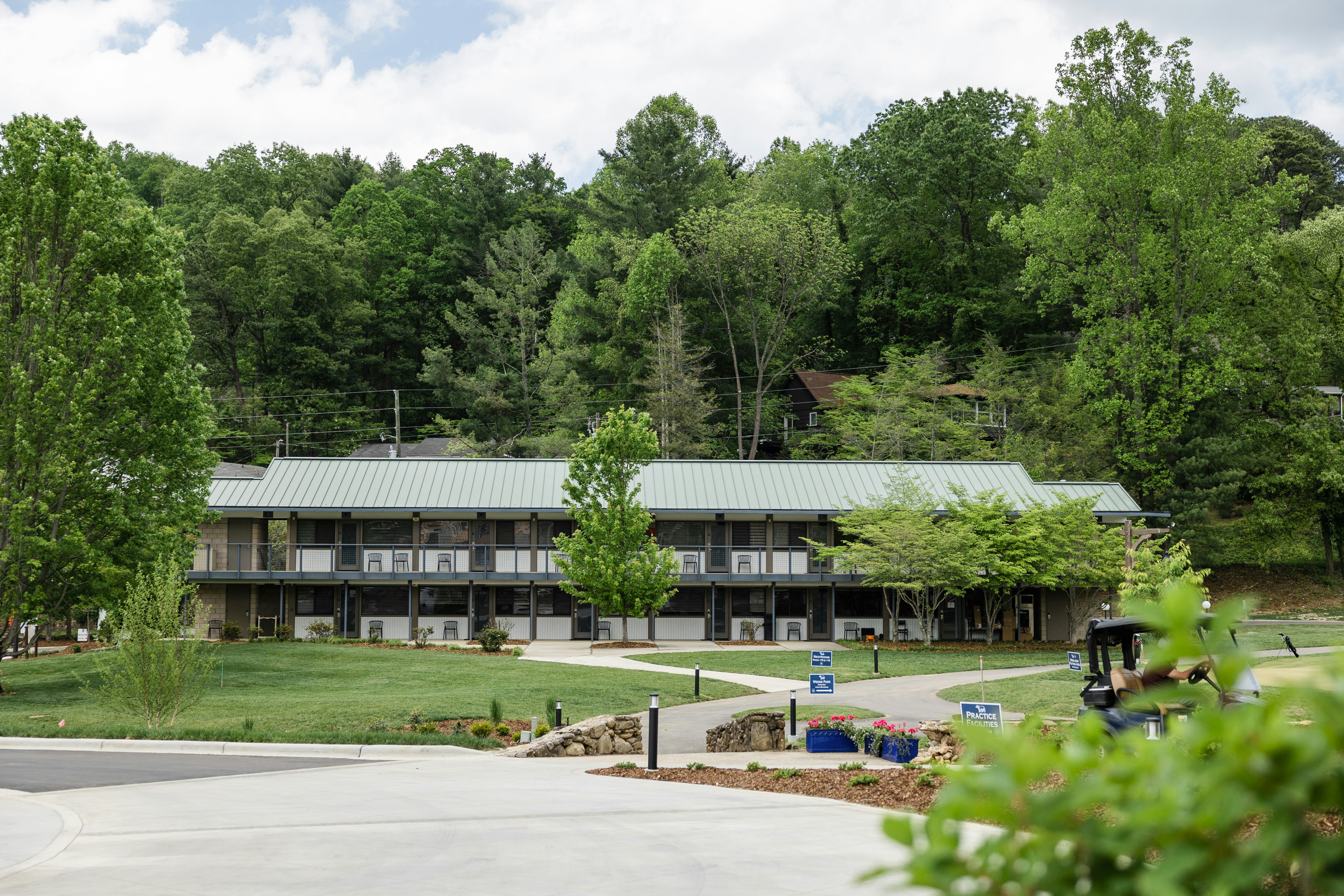 Waynesville Inn and Golf Club, Tapestry Collection by Hilton 4/72
