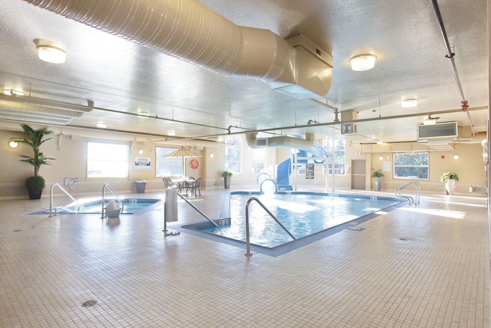 Pomeroy Inn Suites At Olds 41/59