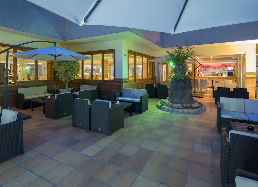 Invisa Hotel Es Pla - Adults Only 60/68
