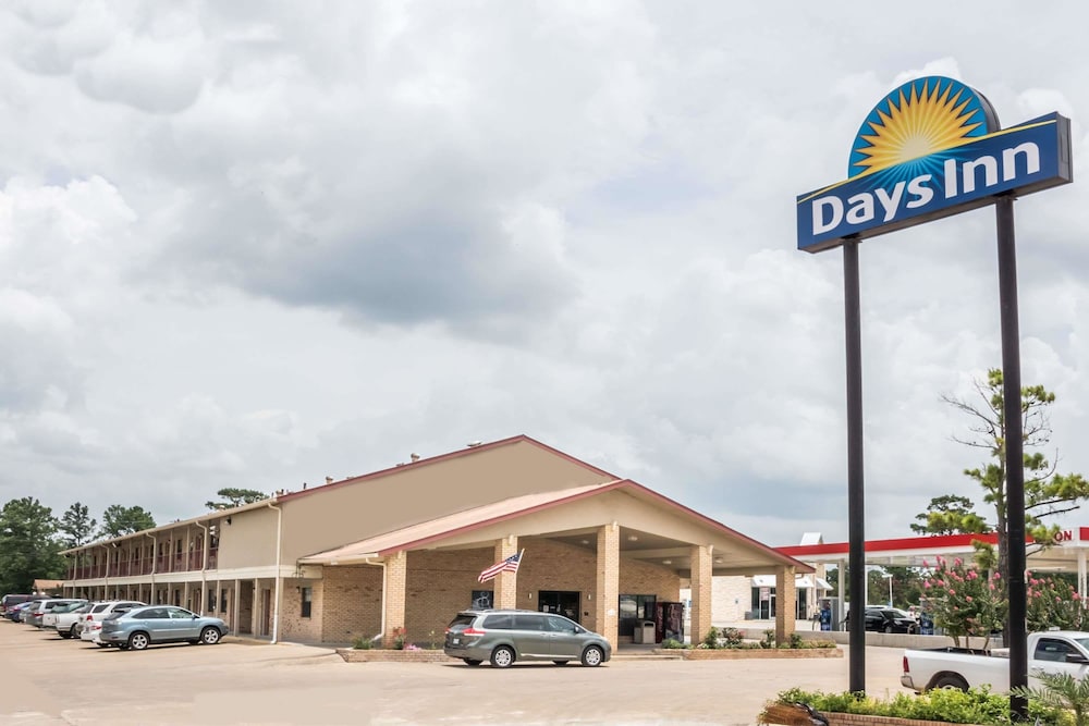 Days Inn By Wyndham Bastrop 1/17