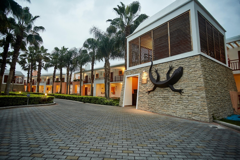 Royal Decameron Mompiche 40/48